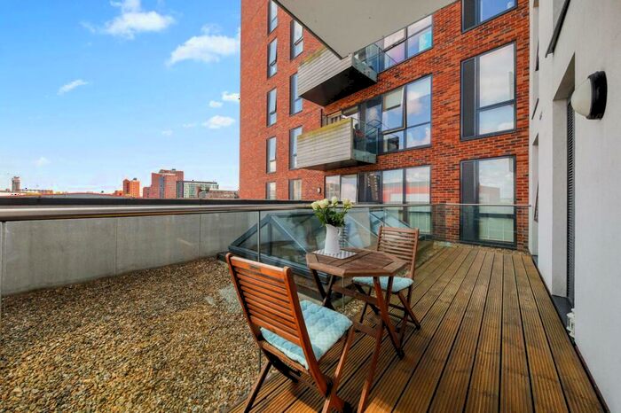 1 Bedroom Flat For Sale In Barry Blandford Way, Mile End, London, E3
