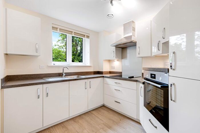 1 Bedroom Flat To Rent In Bath Road, Devizes, SN10
