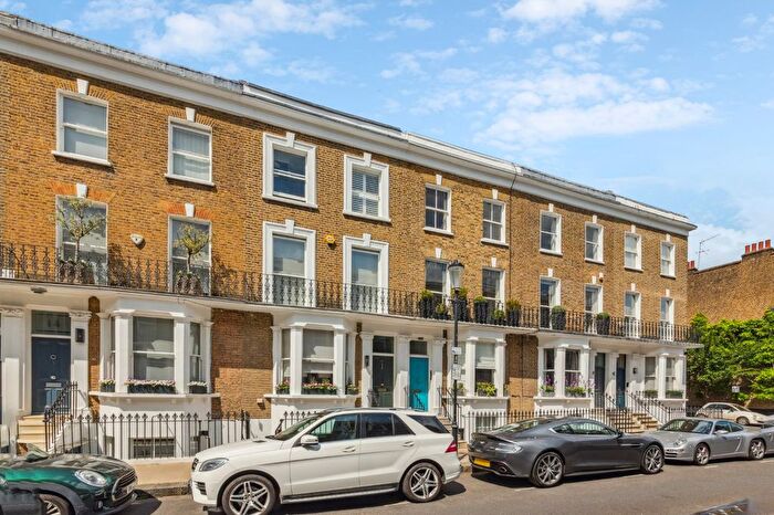 3 Bedroom Flat For Sale In Redburn Street, Chelsea, SW3