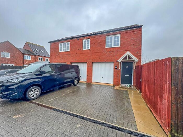 2 Bedroom Link Detached House To Rent In Tyne Close, Spalding, PE11