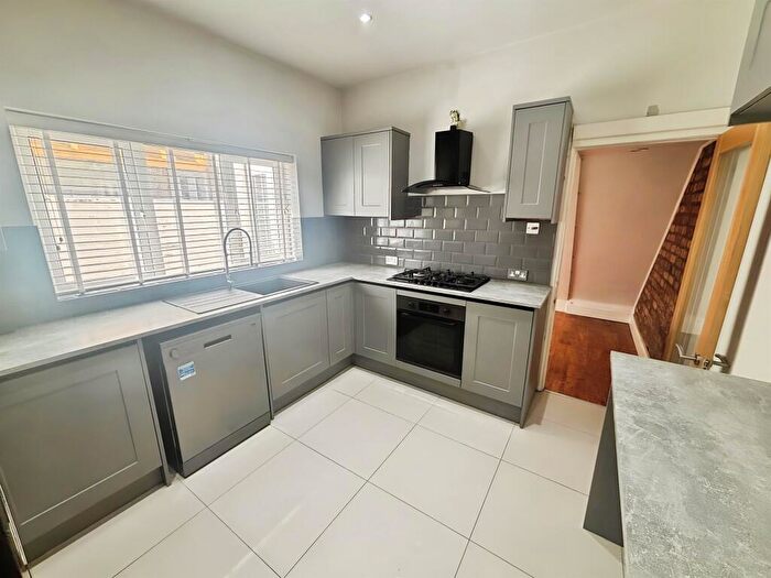 3 Bedroom Terraced House For Sale In Van Road, Caerphilly, CF83