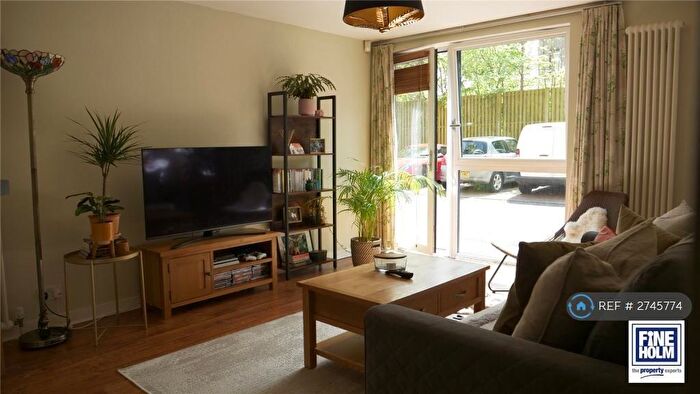 2 Bedroom Flat To Rent In East Pilton Farm Rigg, Edinburgh, EH5