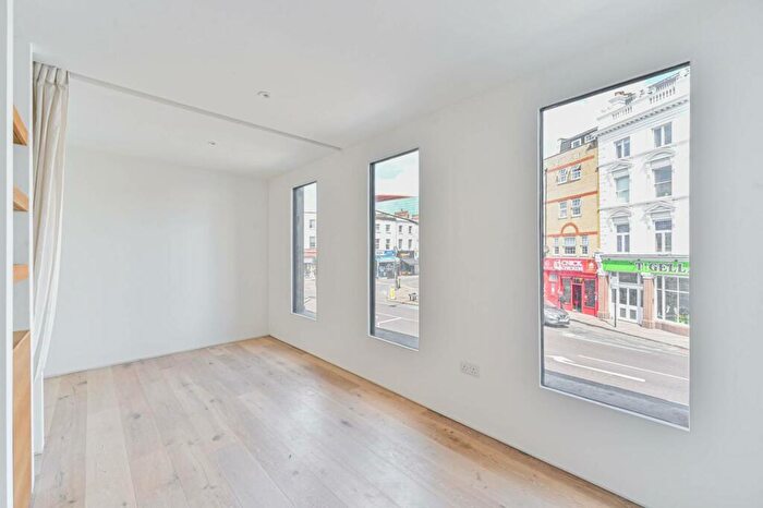 Studio To Rent In Peckham High Street, Peckham Rye, London, SE15