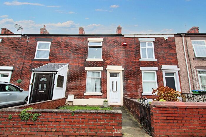 2 Bedroom Terraced House For Sale In Crescent Road, Rochdale, OL11