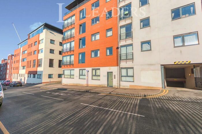 2 Bedroom Apartment To Rent In Kinvara Heights, Cheapside, B12