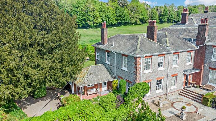 3 Bedroom Semi-Detached House For Sale In Swanmore Road, Droxford, Southampton, Hampshire, SO32