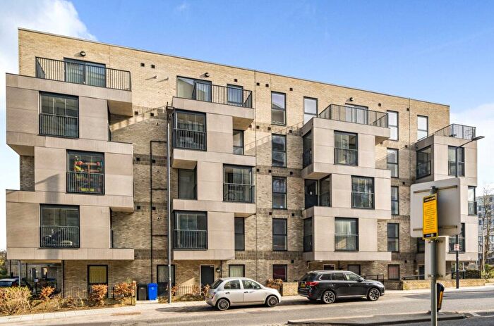 2 Bedroom Apartment To Rent In - Pinner Road, Harrow, HA1