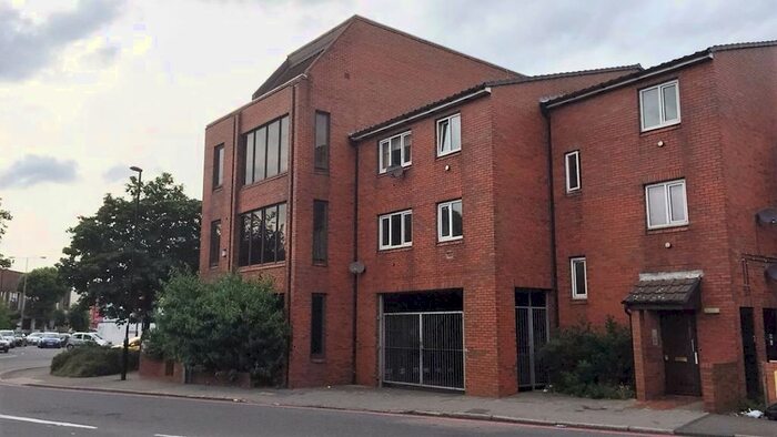 1 Bedroom Flat To Rent In Canterbury Road, Croydon, CR0