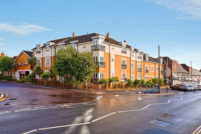 2 Bedroom Flat For Sale In Petherton Road, Bristol, BS14