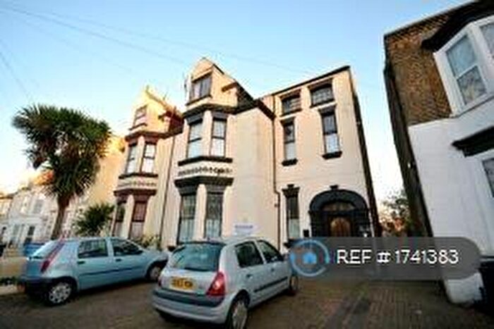 2 Bedroom Flat To Rent In Godwin Road, Cliftonville, Margate, CT9