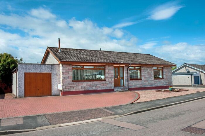 4 Bedroom Detached Bungalow To Rent In Hunter Place, Stonehaven, Aberdeenshire, AB39