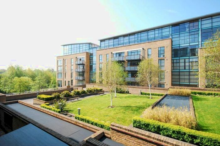 2 Bedroom Flat To Rent In Point Wharf Lane, Brentford, TW8
