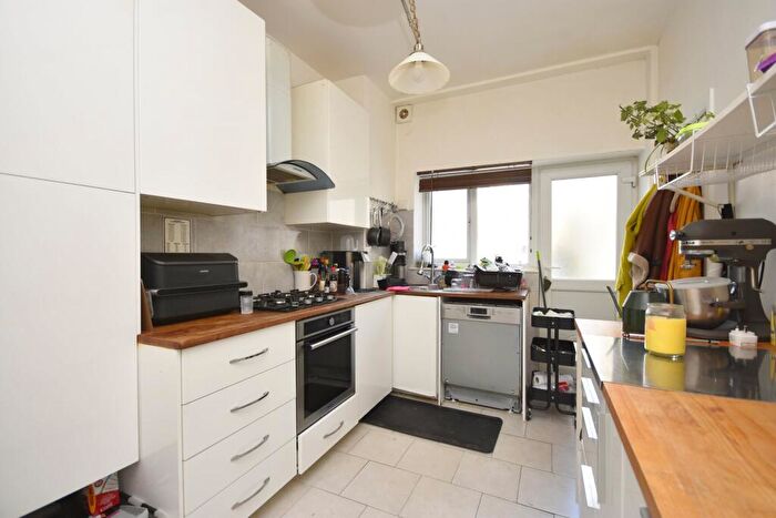 1 Bedroom Flat For Sale In Arthur Road, Margate, CT9 - Photo 3
