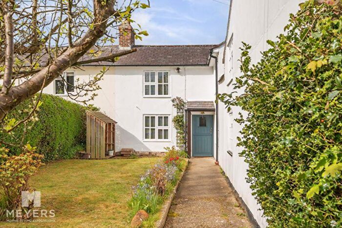 3 Bedroom Cottage For Sale In High Street, Wool, BH20