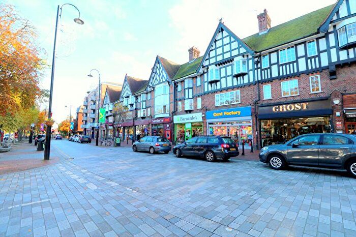 2 Bedroom Flat To Rent In High Street, Purley, CR8