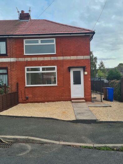 2 Bedroom Semi-Detached House To Rent In Highbank Road - Droylsden, M43