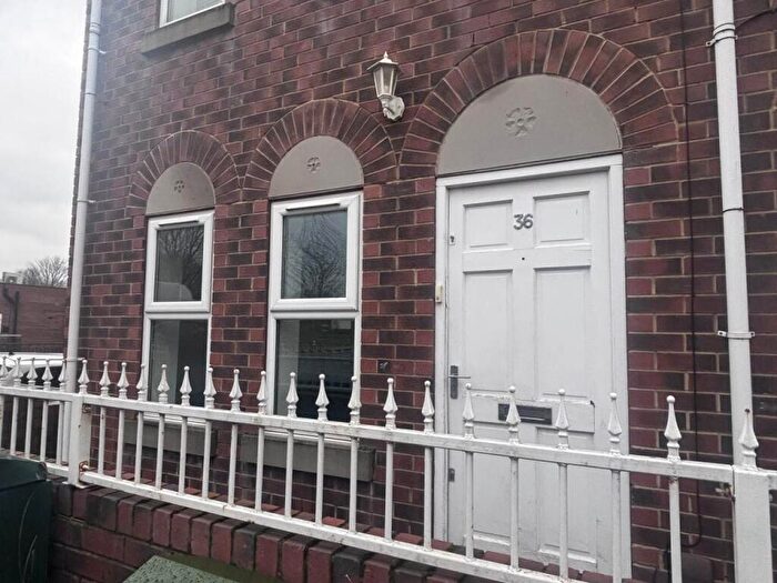 1 Bedroom Flat To Rent In Gilpin Terrace, Armley, Leeds, LS12