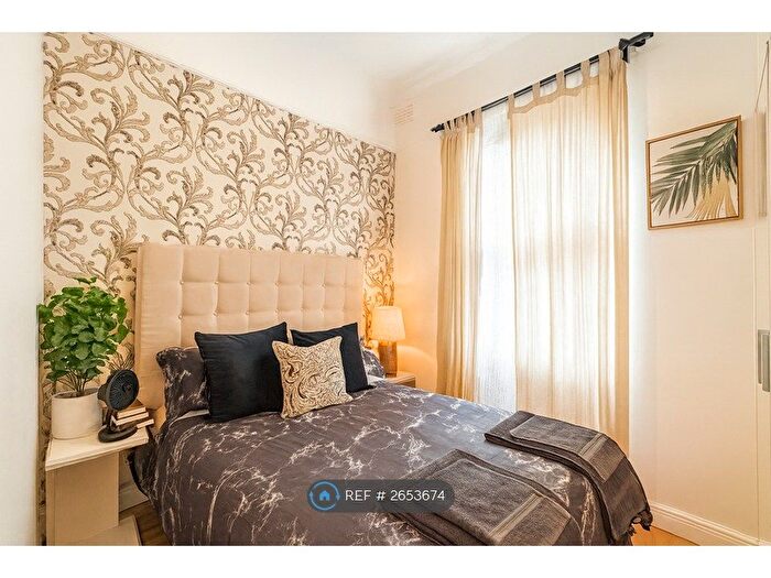 1 Bedroom Flat To Rent In Alderney Street, London, SW1V