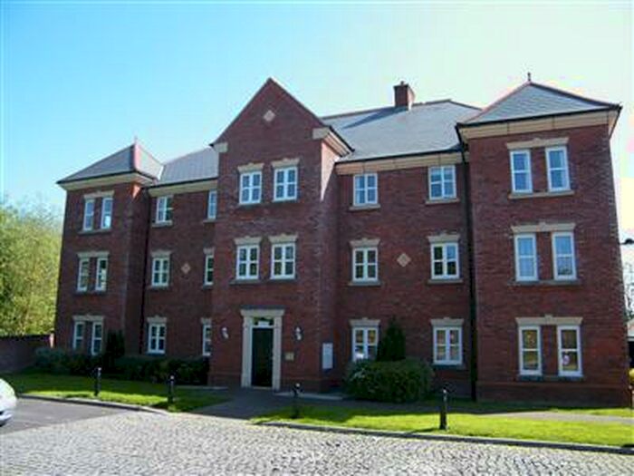 2 Bedroom Apartment To Rent In Ladybank Avenue, Fulwood, PR2