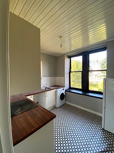 1 Bedroom Flat To Rent In Lyndoch Street, Central, Greenock, PA15