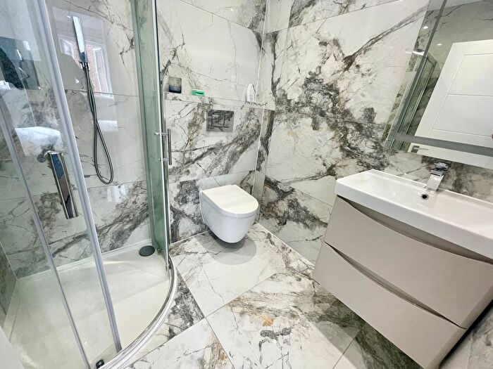 2 Bedroom Flat To Rent In Alma Street, Luton, LU1