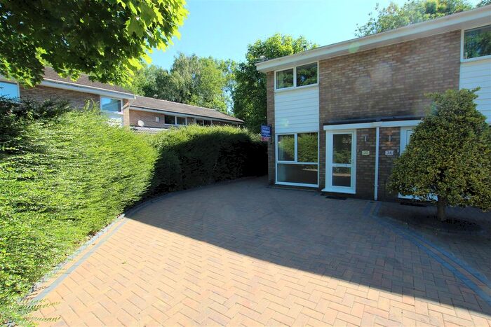 2 Bedroom Semi-Detached House To Rent In Armstrong Close, Birchwood, Warrington, WA3