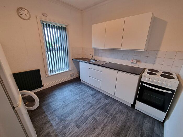 1 Bedroom Flat To Rent In Belmont Street, Oldham, OL1