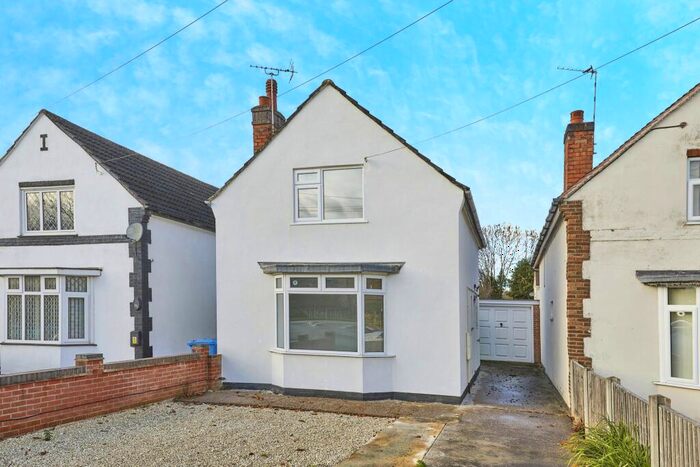 3 Bedroom Detached House To Rent In Rykneld Road, Littleover, Derby, DE23