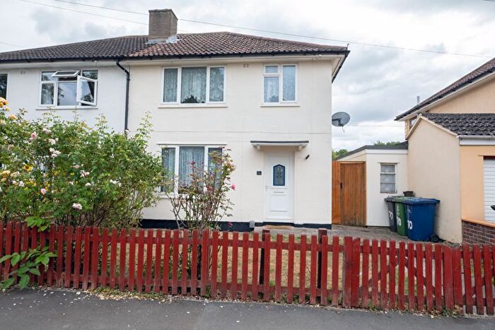 3 Bedroom Semi-Detached House To Rent In Peverel Road, Cambridge, CB5