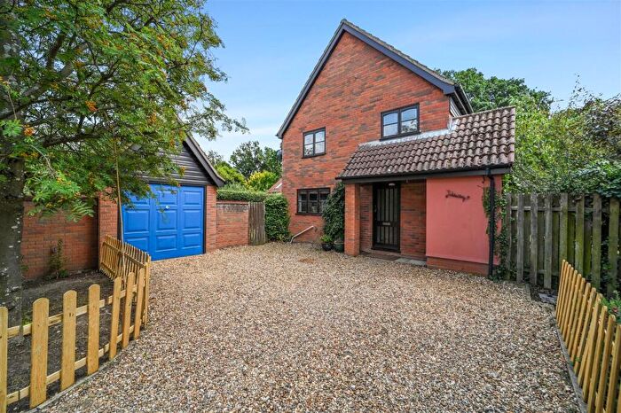 3 Bedroom House For Sale In Post Office Corner, Stutton, Ipswich, IP9