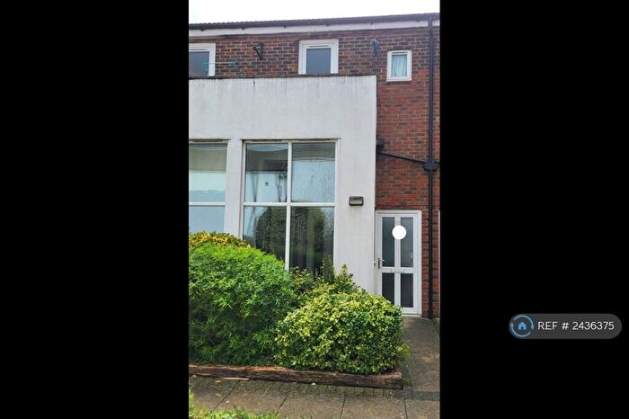 1 Bedroom Terraced House To Rent In Coopers Mews, Luton, LU1