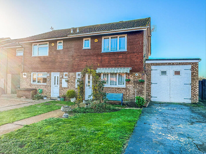 Semi Detached House For Sale In Orchard Row, Soham, Ely, Cambridgeshire, CB7