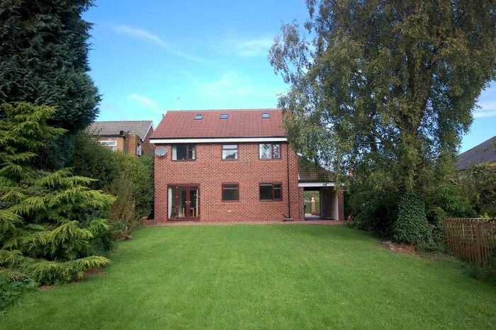 6 Bedroom Detached House To Rent In Larches Road, Durham, DH1