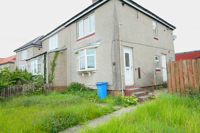 3 Bedroom Semi-Detached House For Sale In Wordsworth Avenue, Wheatley Hill, Durham, DH6