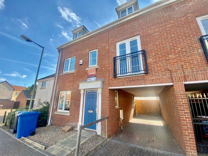 5 Bedroom Semi-Detached House To Rent In Hemming Way, Norwich, NR3