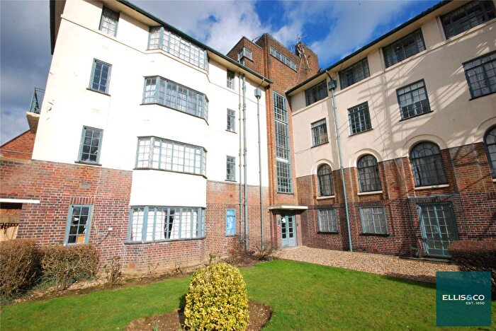 1 Bedroom Studio To Rent In Finchley Road, Golders Green, NW11