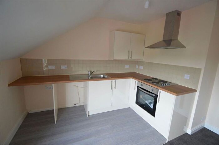 1 Bedroom Flat For Sale In High Street, Amblecote, Stourbridge, DY8