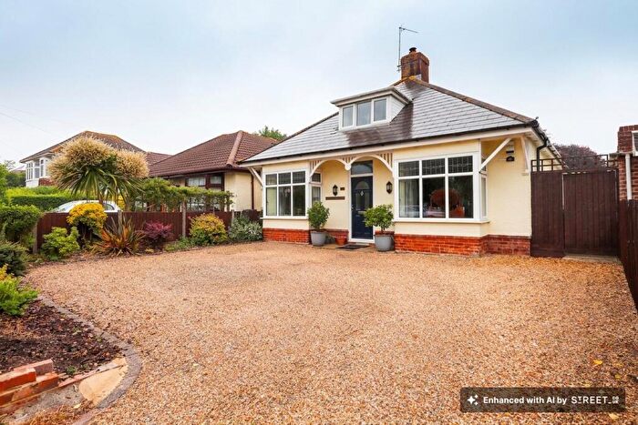 3 Bedroom Detached Bungalow For Sale In Charminster Avenue, Bournemouth, BH9