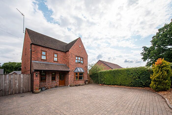 6 Bedroom Detached House For Sale In Pumphouse Lane Webheath Redditch, Worcestershire, B97