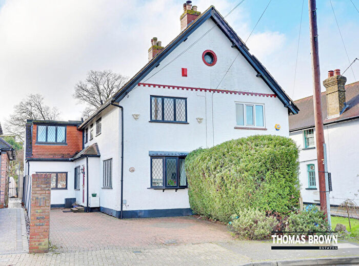 4 Bedroom Semi Detached House For Sale In Craven Road, Orpington, BR6