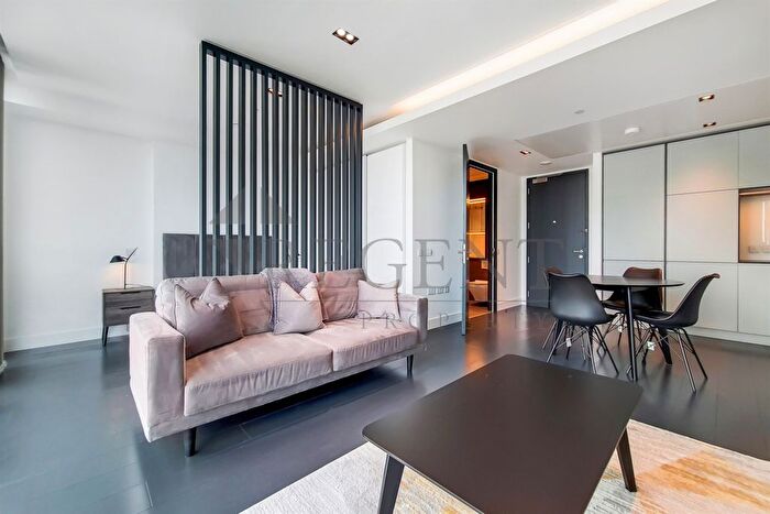 Studio To Rent In Amory Tower, Marsh Wall, E14