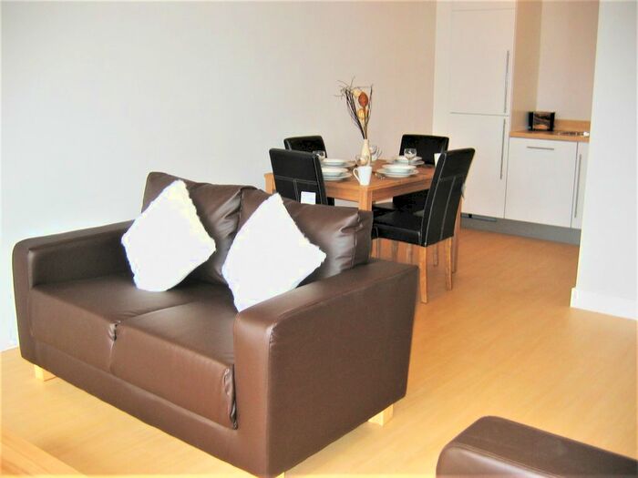 1 Bedroom Flat To Rent In Worsdell Drive, Gateshead NE8