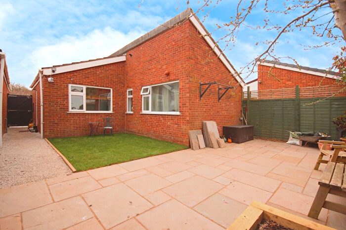 2 Bedroom Bungalow For Sale In Woodloes Avenue South, Woodloes Park, Warwick, Warwickshire, CV34
