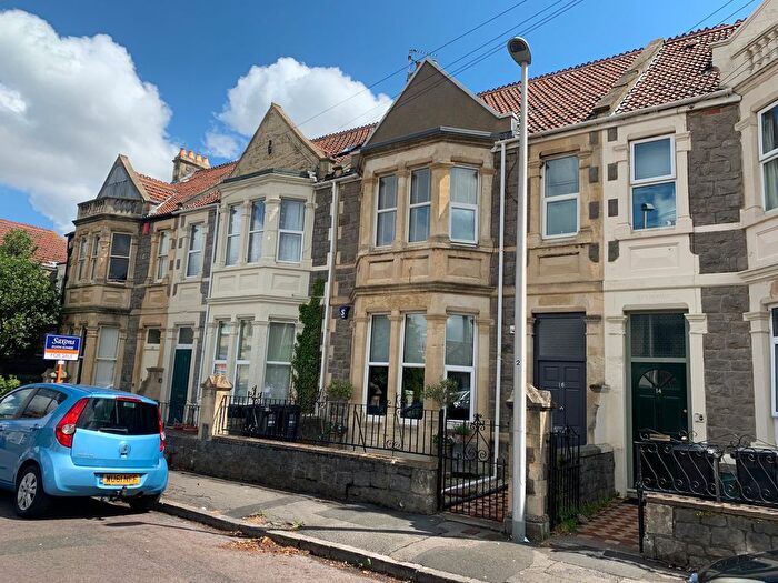 2 Bedroom Flat To Rent In Dickenson Road, Weston-Super-Mare, BS23