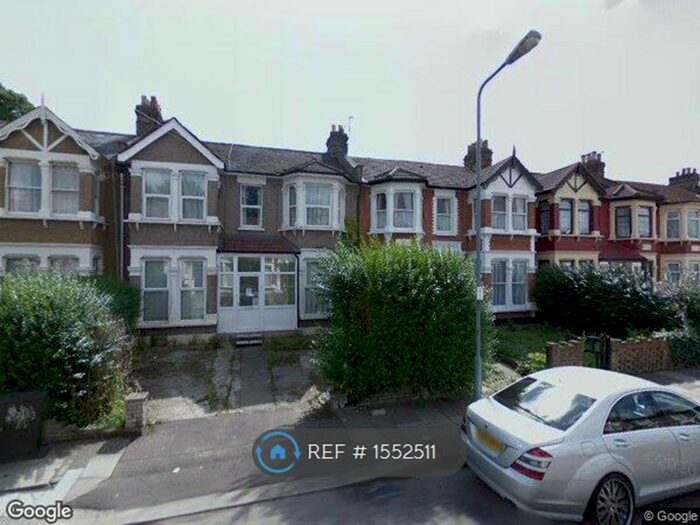 1 Bedroom Flat To Rent In Courtland Avenue, Ilford, IG1