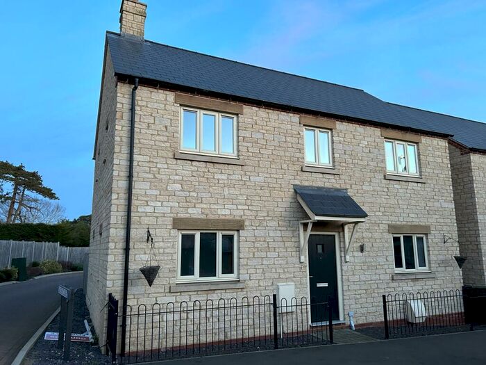 3 Bedroom Detached House To Rent In North Street, Raunds, Wellingborough, NN9