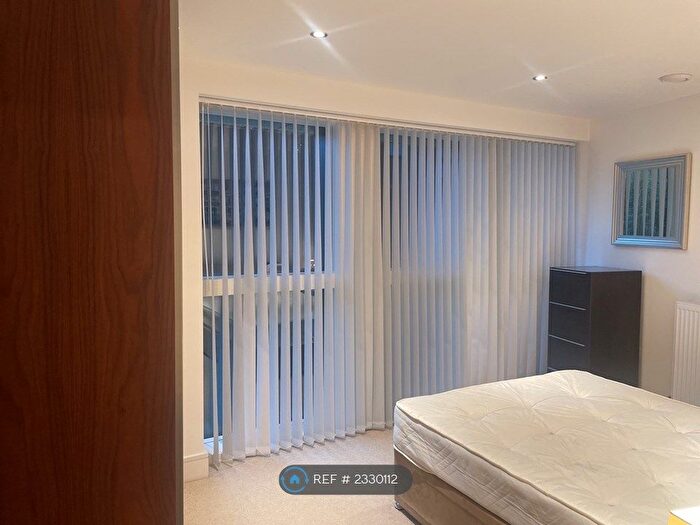 2 Bedroom Flat To Rent In Duckman Tower, London, E14
