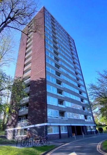 3 Bedroom Flat To Rent In Arthur Road, Birmingham, B15