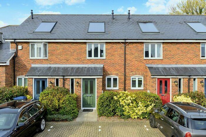 2 Bedroom Terraced House To Rent In White Star Close, Farncombe., GU7
