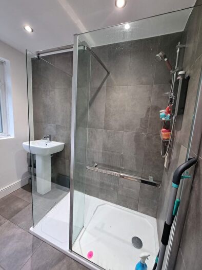 2 Bedroom Flat To Rent In Chesterfield Road, Sheffield, S8